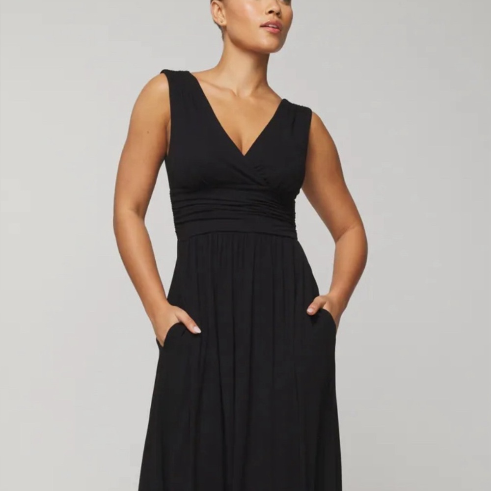 The North Face black sleeve less dress